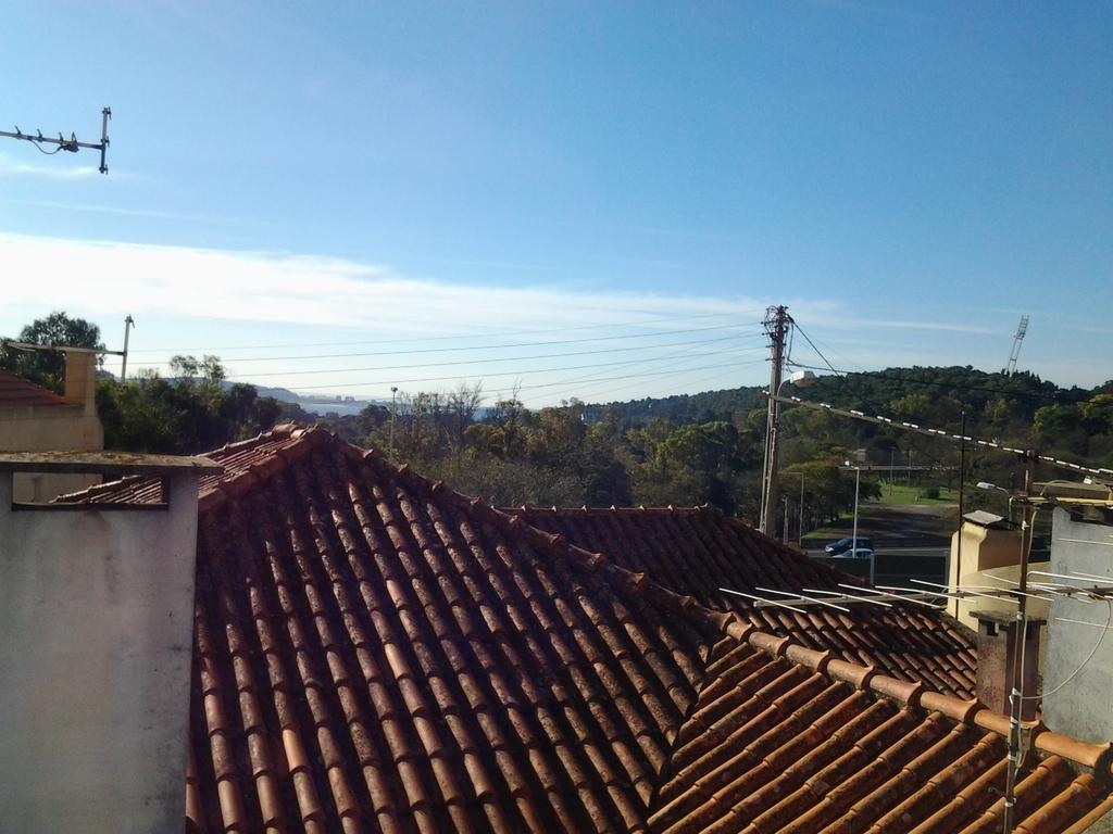 Typical Small House Near Lisbon Oeiras Extérieur photo