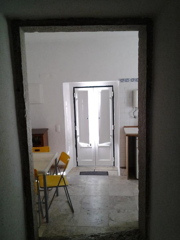 Typical Small House Near Lisbon Oeiras Extérieur photo